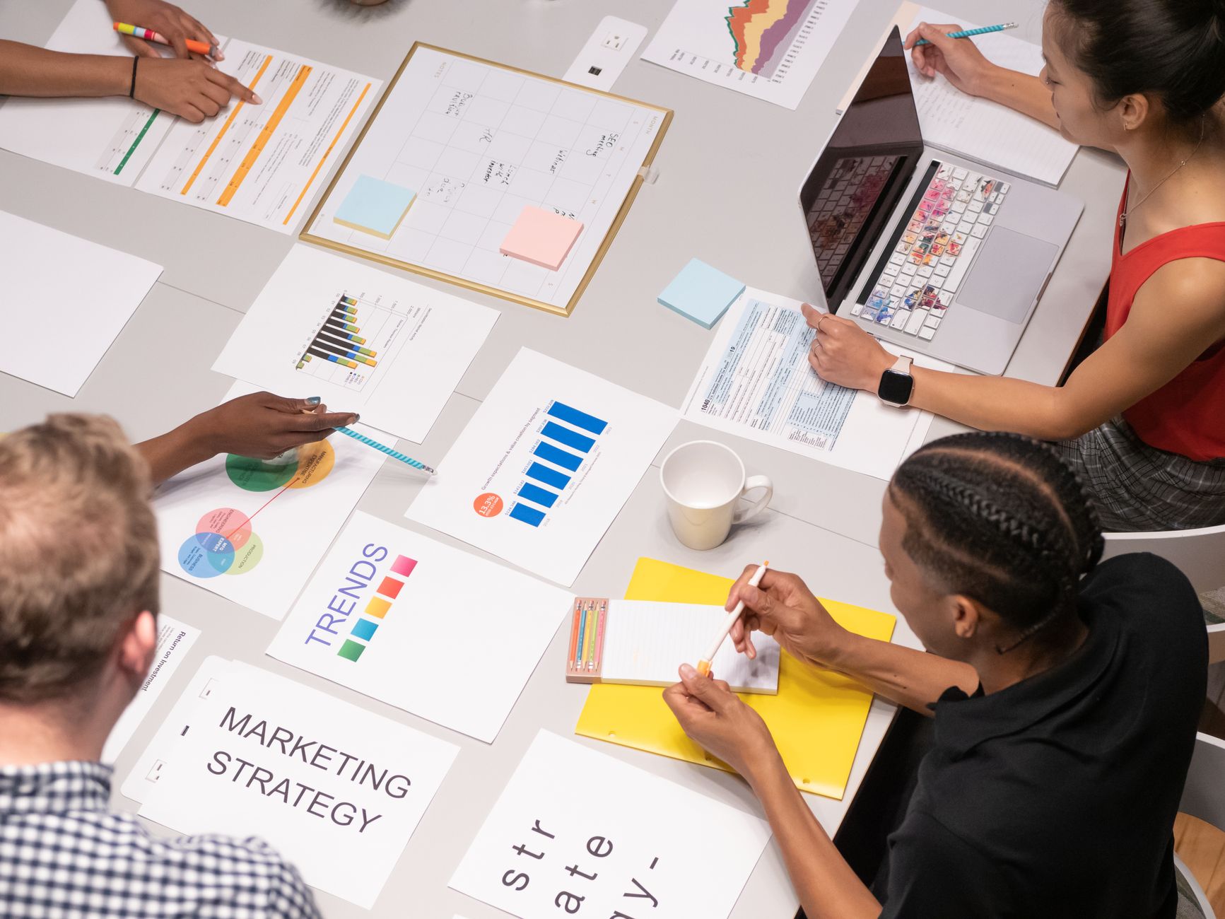 Compare the Top Keyword Research Tools for Data Accuracy
